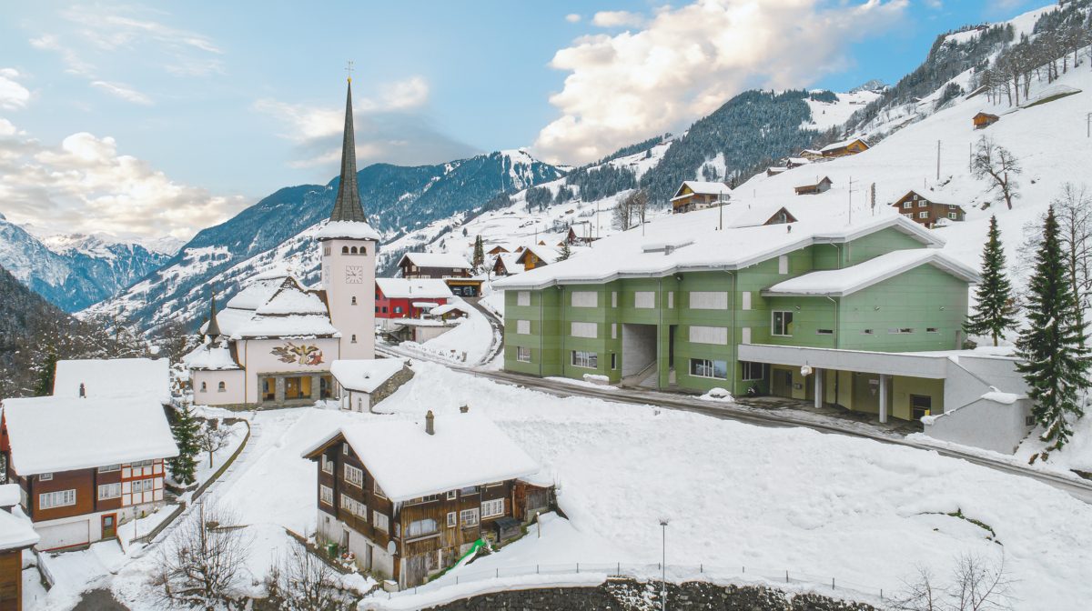 Schulhaus nach der Sanierung